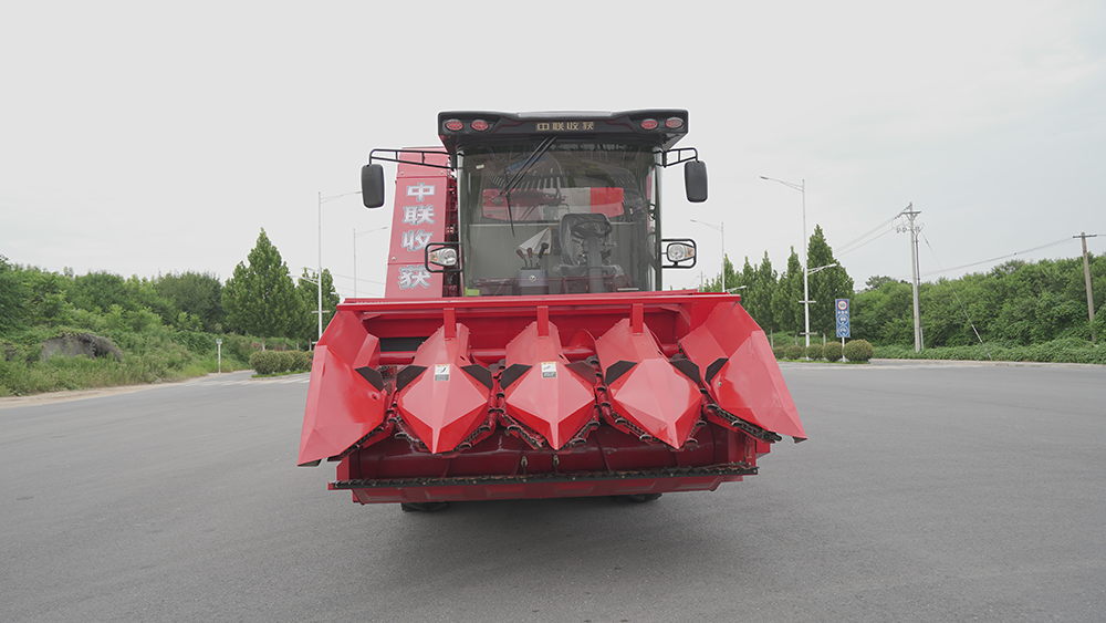 利来4YZJ-4型自走式玉米穗茎收获机